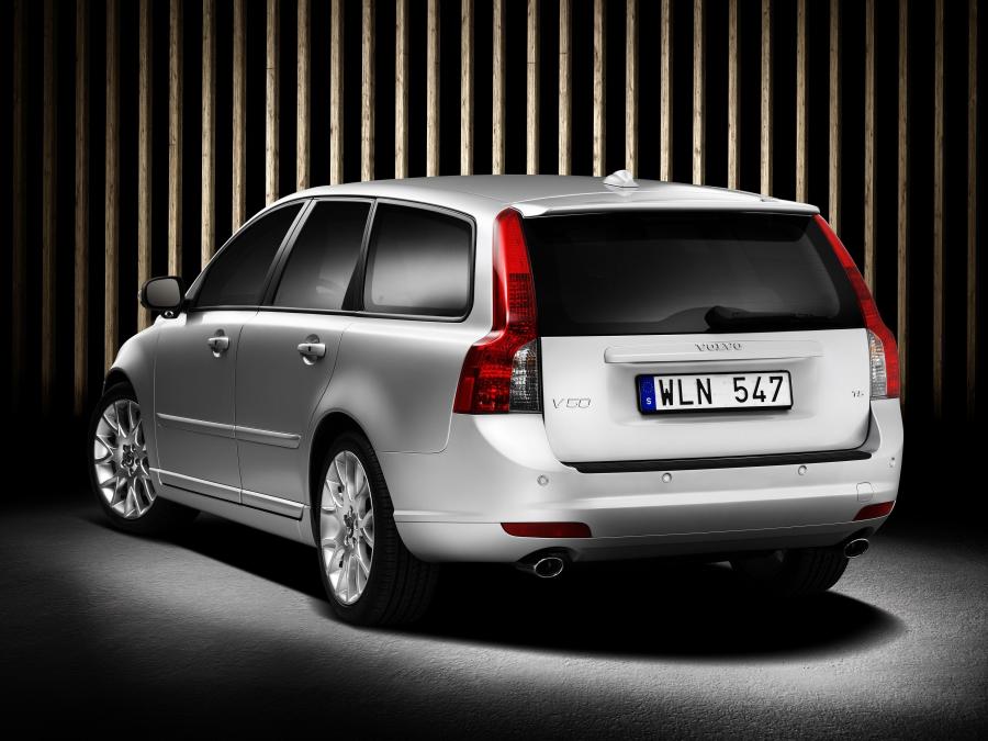  Volvo V50 T5 2007 года  (фото 45 из 47)